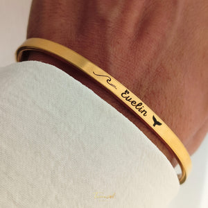 Brazalete Unisex personalizable en acero 316L. Chapado en oro blanco 18 k.