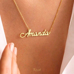 Collar con nombre personalizado en acero 316L chapado en oro 18 k.