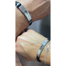 Cargar imagen en el visor de la galería, Pulsera Masculina personalizable en acero inoxidable y cuero trenzado.
